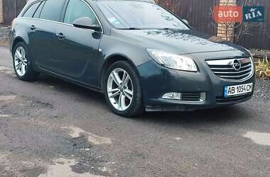 Универсал Opel Insignia 2013 в 