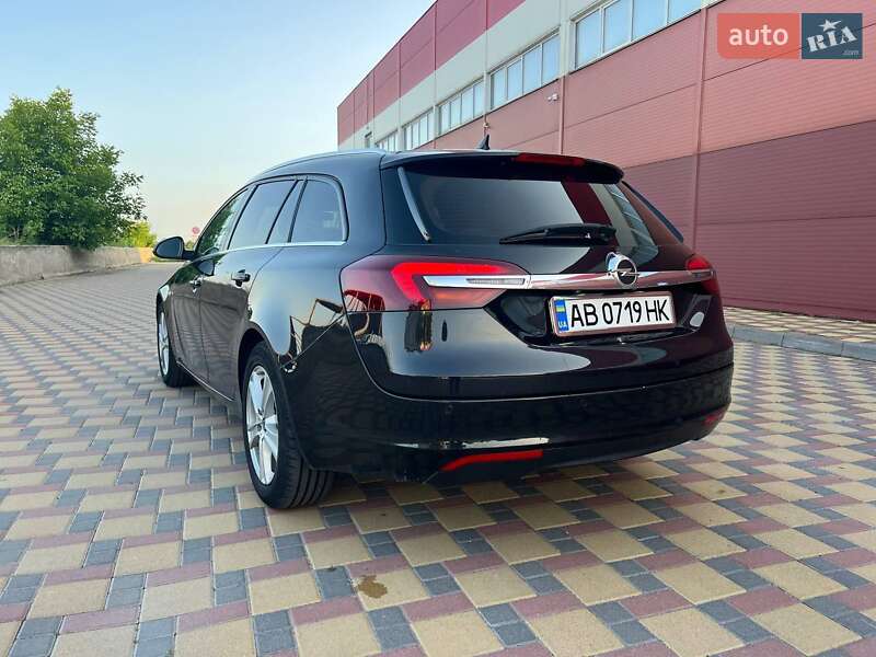 Універсал Opel Insignia 2014 в Гайсину