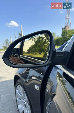 Универсал Opel Insignia 2012 в 