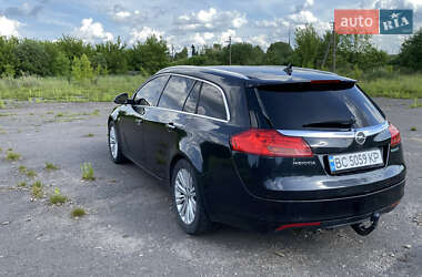 Універсал Opel Insignia 2011 в Золочеві