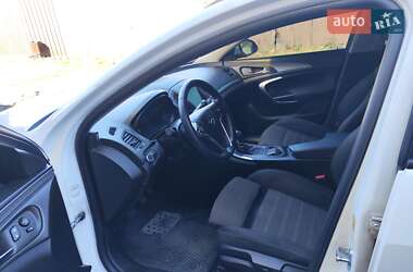Универсал Opel Insignia 2014 в 