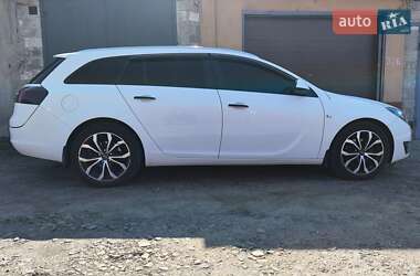 Универсал Opel Insignia 2014 в 