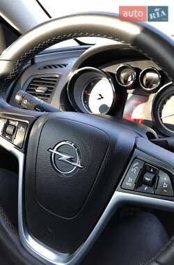 Універсал Opel Insignia 2010 в 