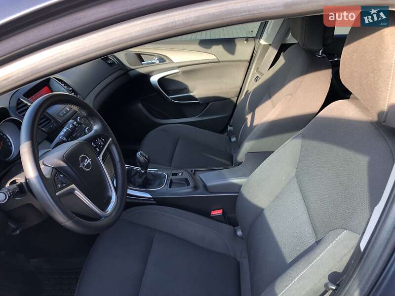 Універсал Opel Insignia 2010 в Львові