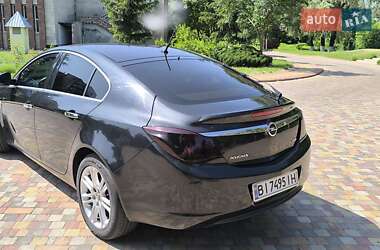 Лифтбек Opel Insignia 2010 в Миргороде