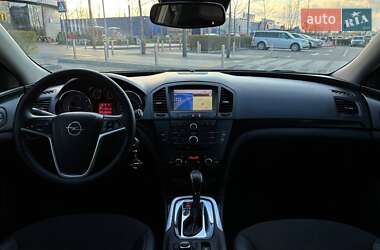 Универсал Opel Insignia 2013 в 