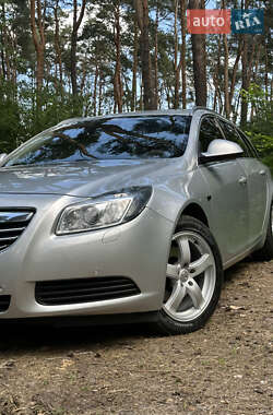 Універсал Opel Insignia 2012 в Житомирі