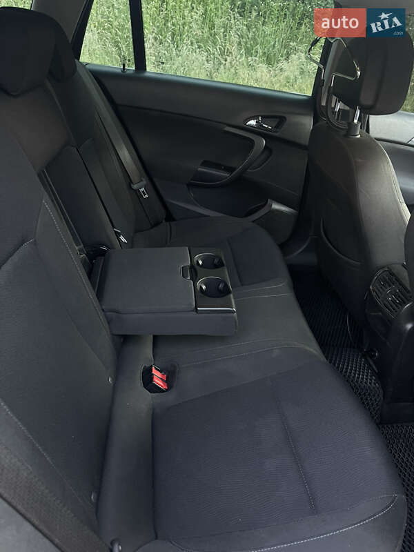Універсал Opel Insignia 2010 в Ужгороді фото 10 Універсал Opel Insignia 2010 в Ужгороді