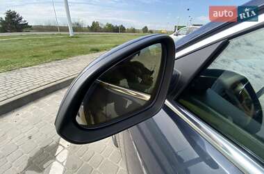 Седан Opel Insignia 2009 в 