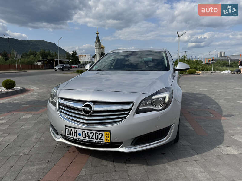 Универсал Opel Insignia 2015 в Хусте
