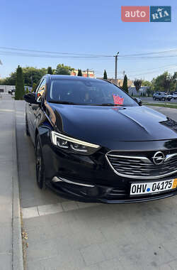 Универсал Opel Insignia 2019 в 