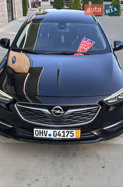 Универсал Opel Insignia 2019 в 