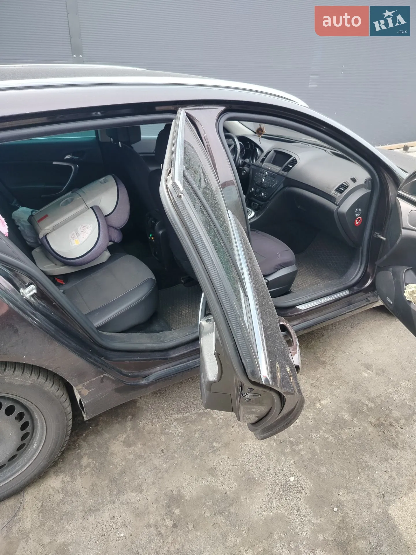 2010 Opel Insignia - мініатюра 6