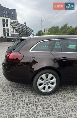 Универсал Opel Insignia 2014 в 