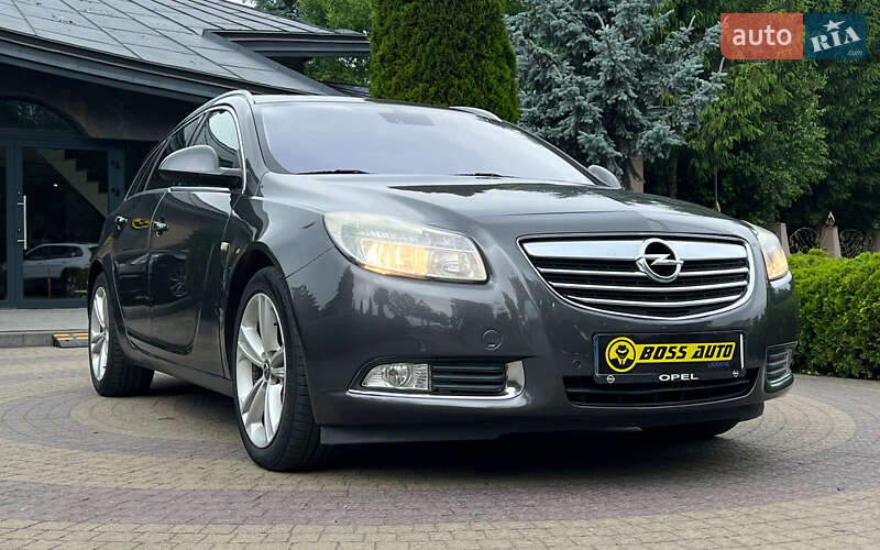 Opel Insignia 2011