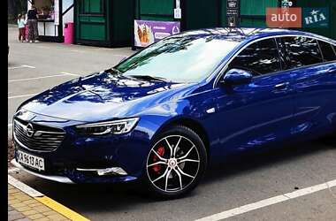 Лифтбек Opel Insignia 2019 в 