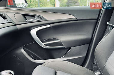 Универсал Opel Insignia 2009 в 