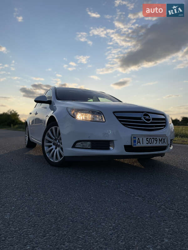 Универсал Opel Insignia 2011 в Львове