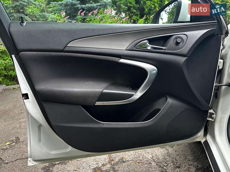 Універсал Opel Insignia 2013 в Києві