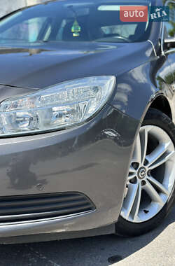 Седан Opel Insignia 2009 в Луцке