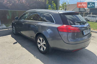 Универсал Opel Insignia 2012 в 