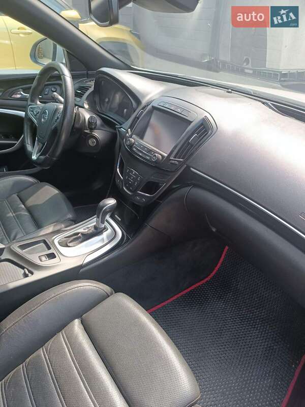 Універсал Opel Insignia 2015 в Сумах