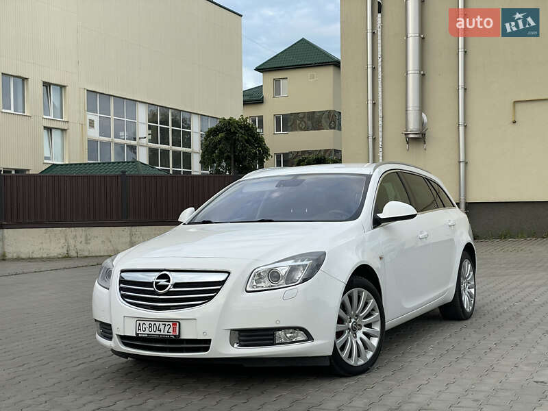 Opel Insignia 2011