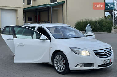 Універсал Opel Insignia 2011 в 