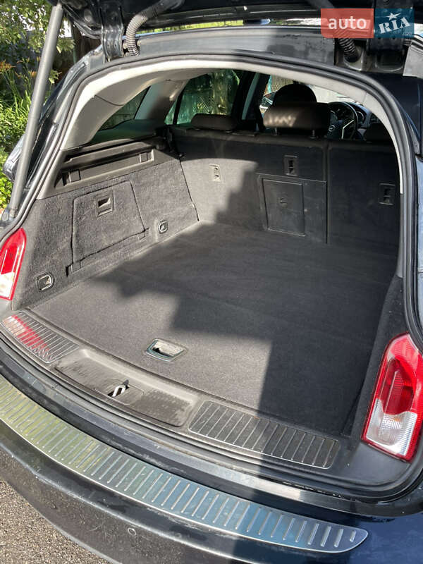 Универсал Opel Insignia 2010 в Сумах