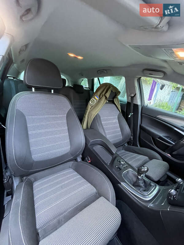 Универсал Opel Insignia 2010 в Сумах