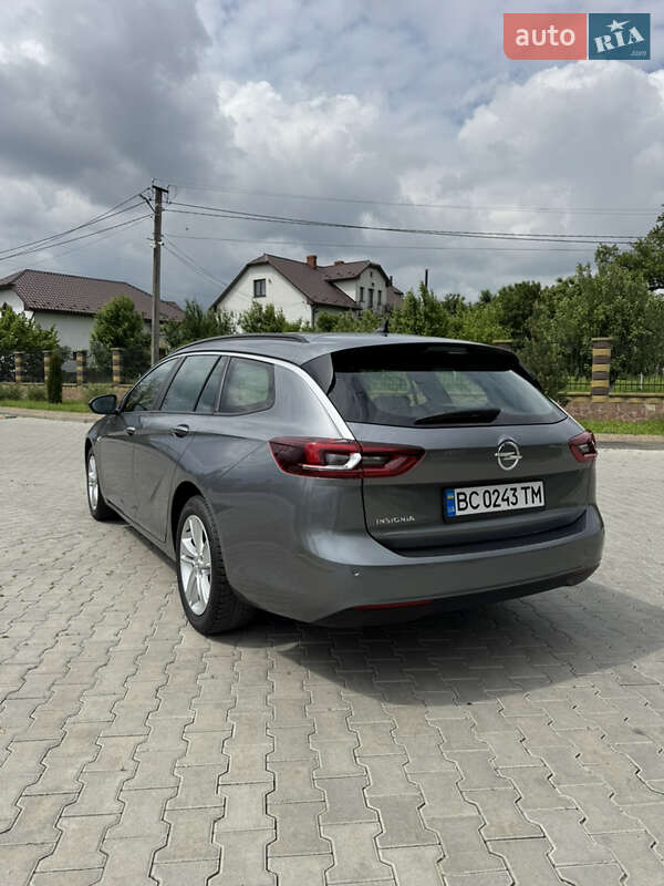 Opel Insignia 2021