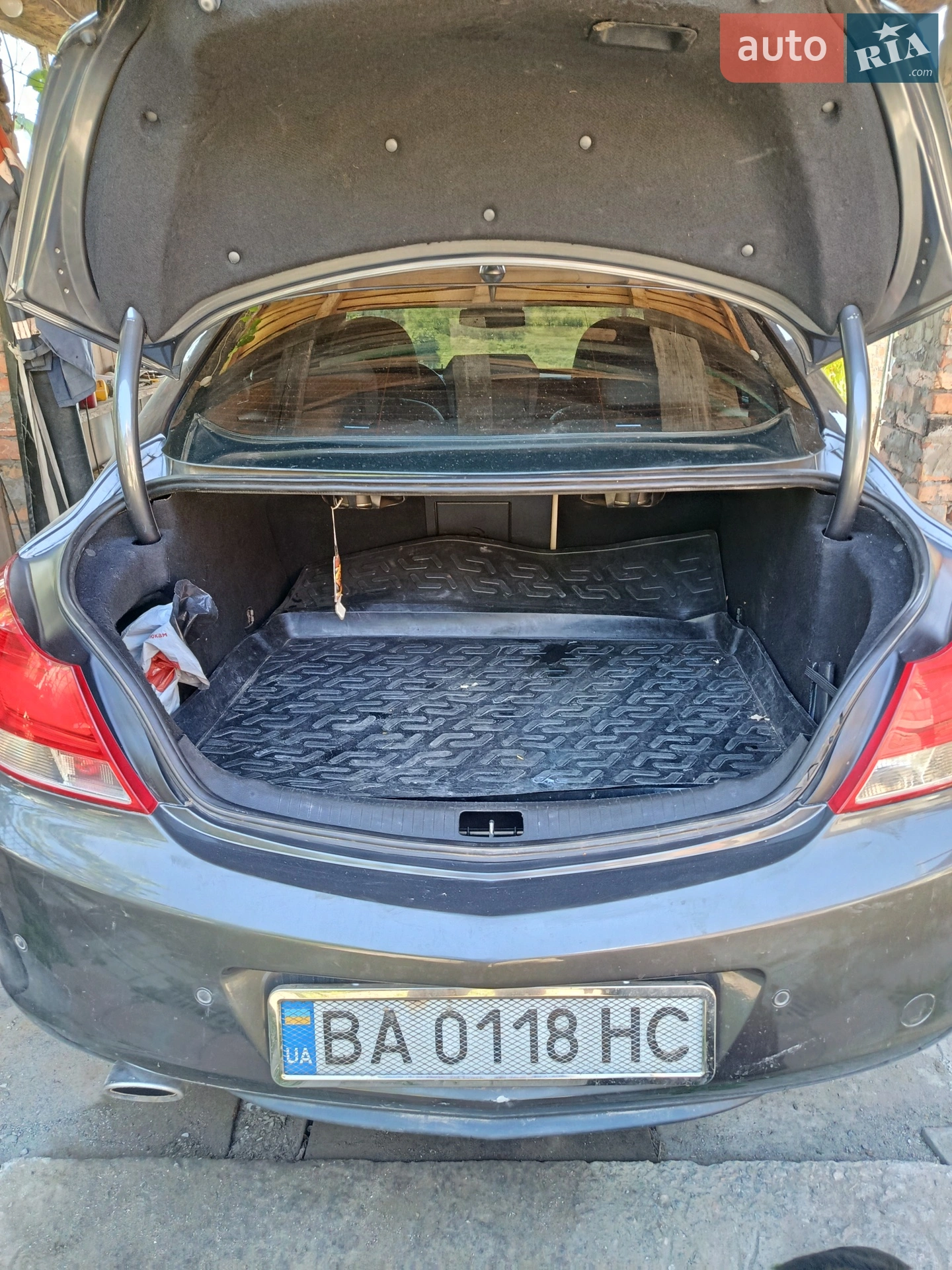 2010 Opel Insignia - мініатюра 19