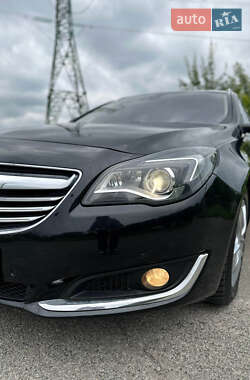 Универсал Opel Insignia 2014 в 