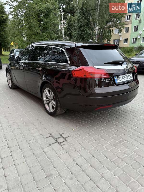 Универсал Opel Insignia 2011 в Луцке
