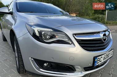 Универсал Opel Insignia 2016 в 