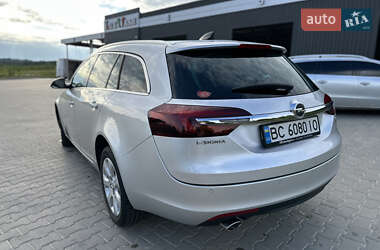 Универсал Opel Insignia 2016 в 