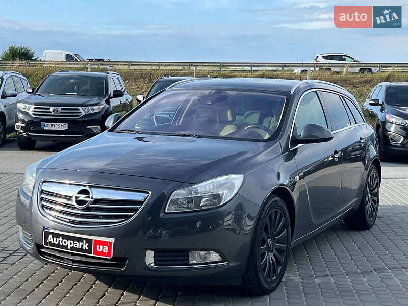 Opel Insignia 2011