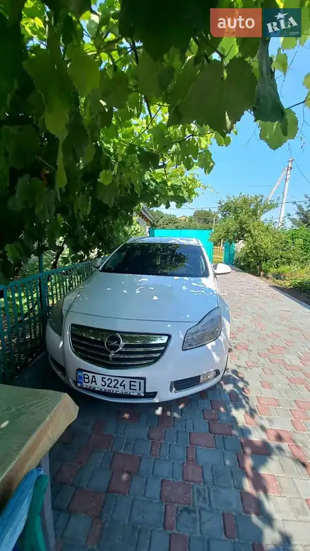 Opel Insignia 2011