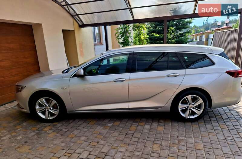 Универсал Opel Insignia 2017 в Киеве
