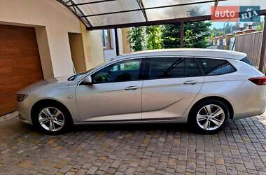 Универсал Opel Insignia 2017 в 