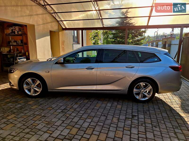 Универсал Opel Insignia 2017 в Киеве