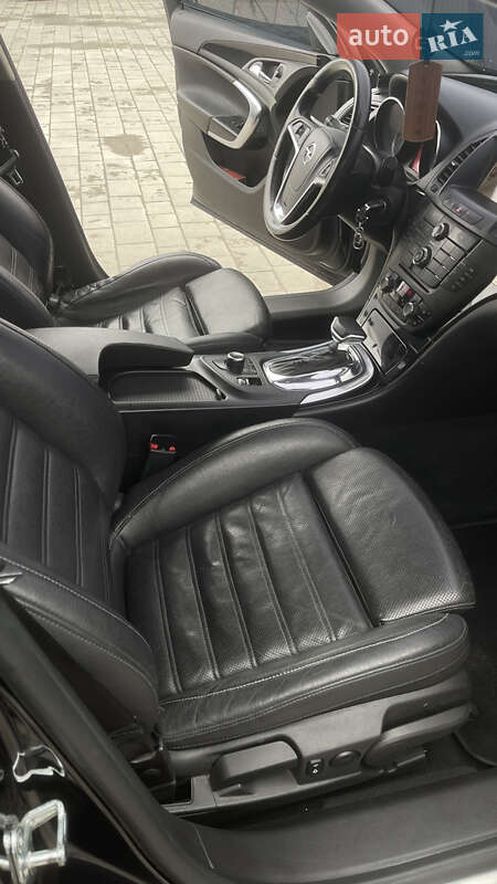 Універсал Opel Insignia 2011 в Тернополі