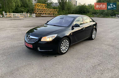 Седан Opel Insignia 2011 в Львові