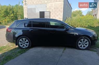 Универсал Opel Insignia 2015 в 