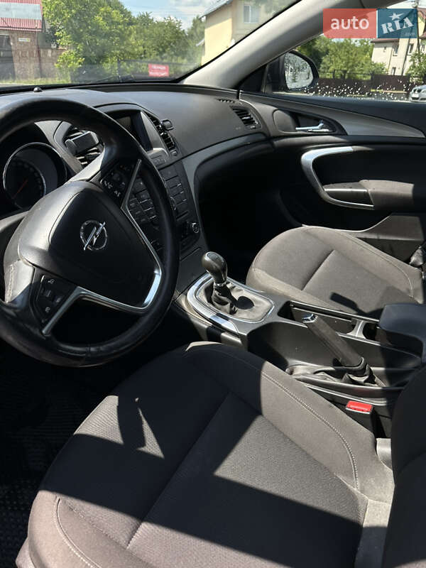 Универсал Opel Insignia 2012 в Ивано-Франковске