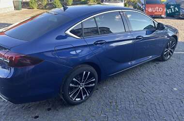 Лифтбек Opel Insignia 2020 в 