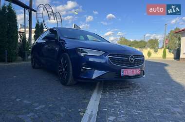 Лифтбек Opel Insignia 2020 в 