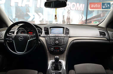 Универсал Opel Insignia 2013 в 