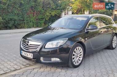 Универсал Opel Insignia 2011 в Самборе