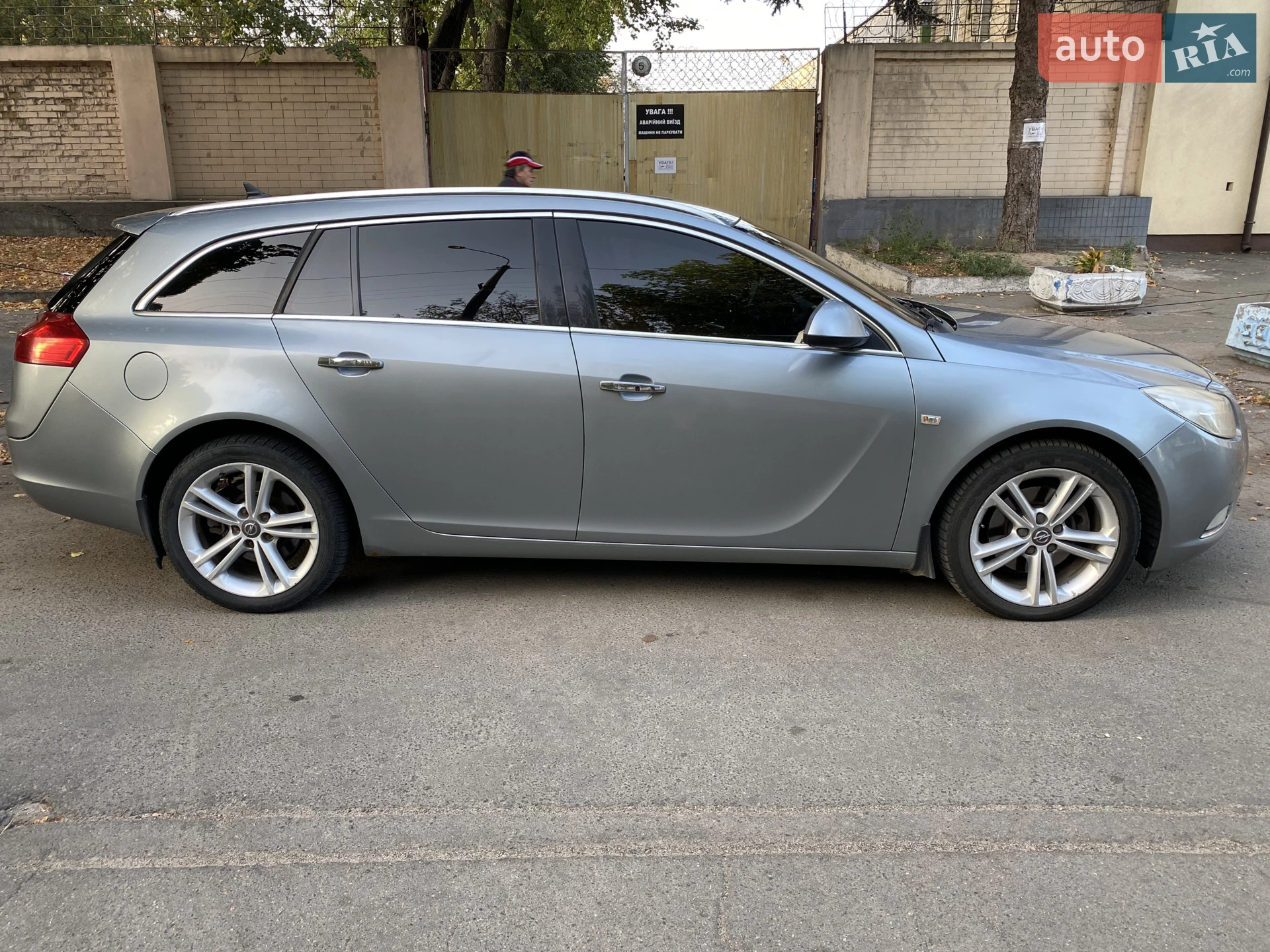 2010 Opel Insignia - мініатюра 4